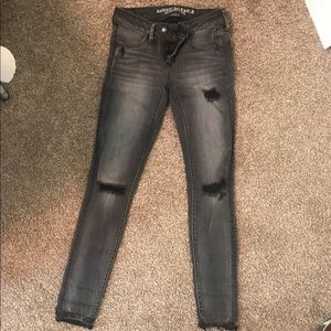 Black distressed AE jeans